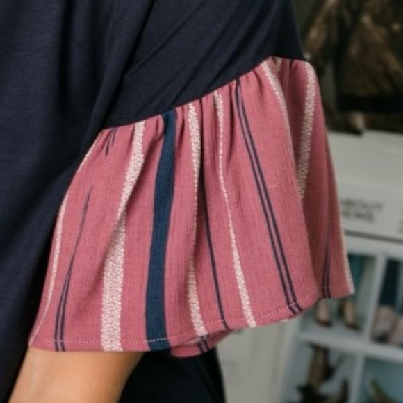 NWT Soft Navy Top with ruffle sleeve - Picture 2 of 2
